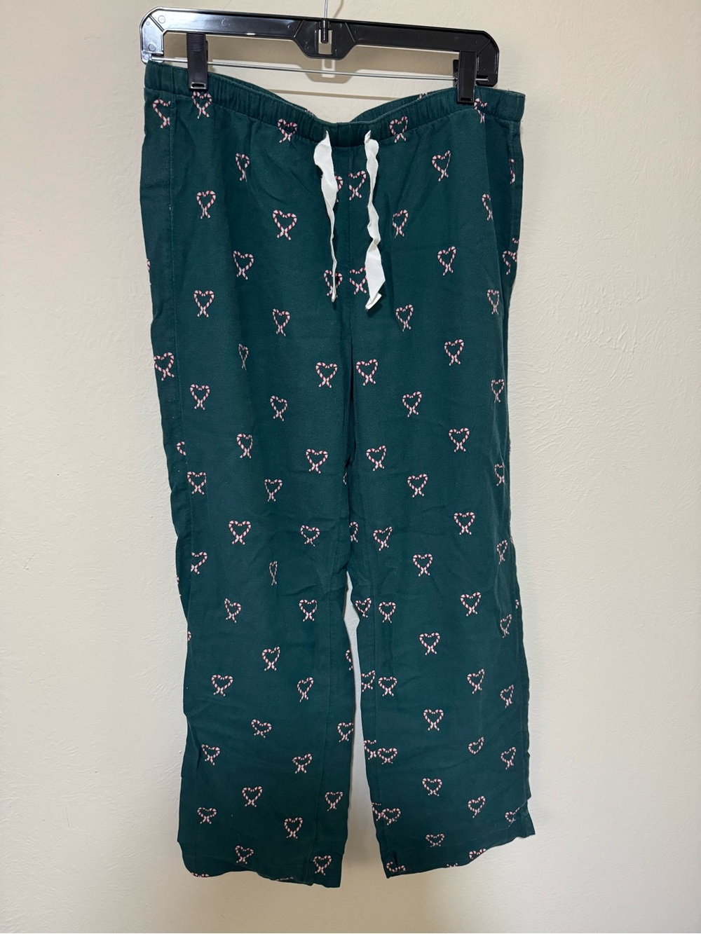 Women’s Dark Green Heart-Print Pajama Pants